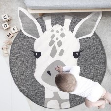 שטיח מעוצב לחדר ילדים ותינוקות זוחלים מכותנה בצורת ג'ירפה- צבע אפור