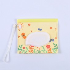 תיק מעוצב לאחסון מגבונים נשלפים לתינוקות רב שימושי - דגם פרפר צהוב