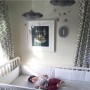מובייל מעוצב לחדר תינוקות וילדים עם כרית רכה ירח וכוכבים - צבע לבן