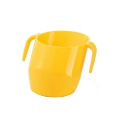 כוס שתייה לתינוקות עם ידיות אחיזה צורה אלכסונית - צבע צהוב