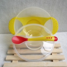 ערכת מזון 3 חלקים לתינוק הכוללת קערה וכף סיליקון רכה - צבע צהוב
